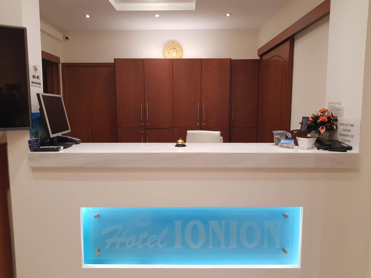 Hotel Ionion Kastro-Kyllini Buitenkant foto