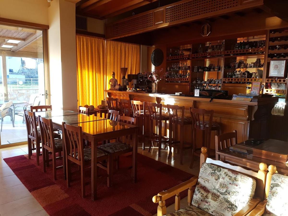 Hotel Ionion Kastro-Kyllini Buitenkant foto