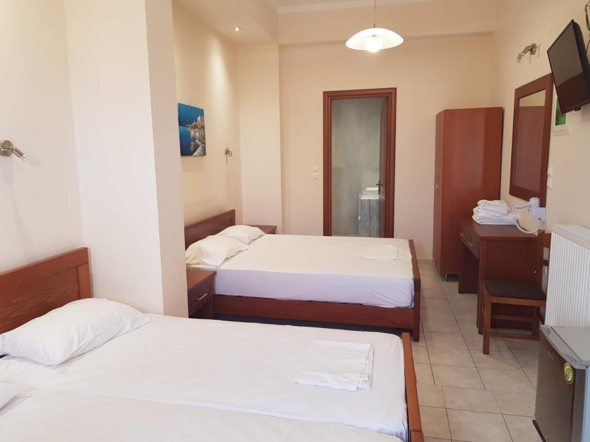 Hotel Ionion Kastro-Kyllini Buitenkant foto