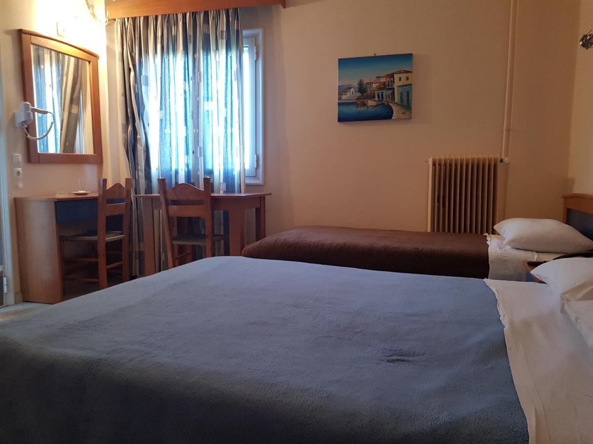 Hotel Ionion Kastro-Kyllini Buitenkant foto