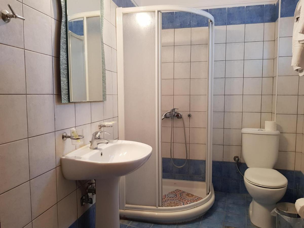 Hotel Ionion Kastro-Kyllini Buitenkant foto