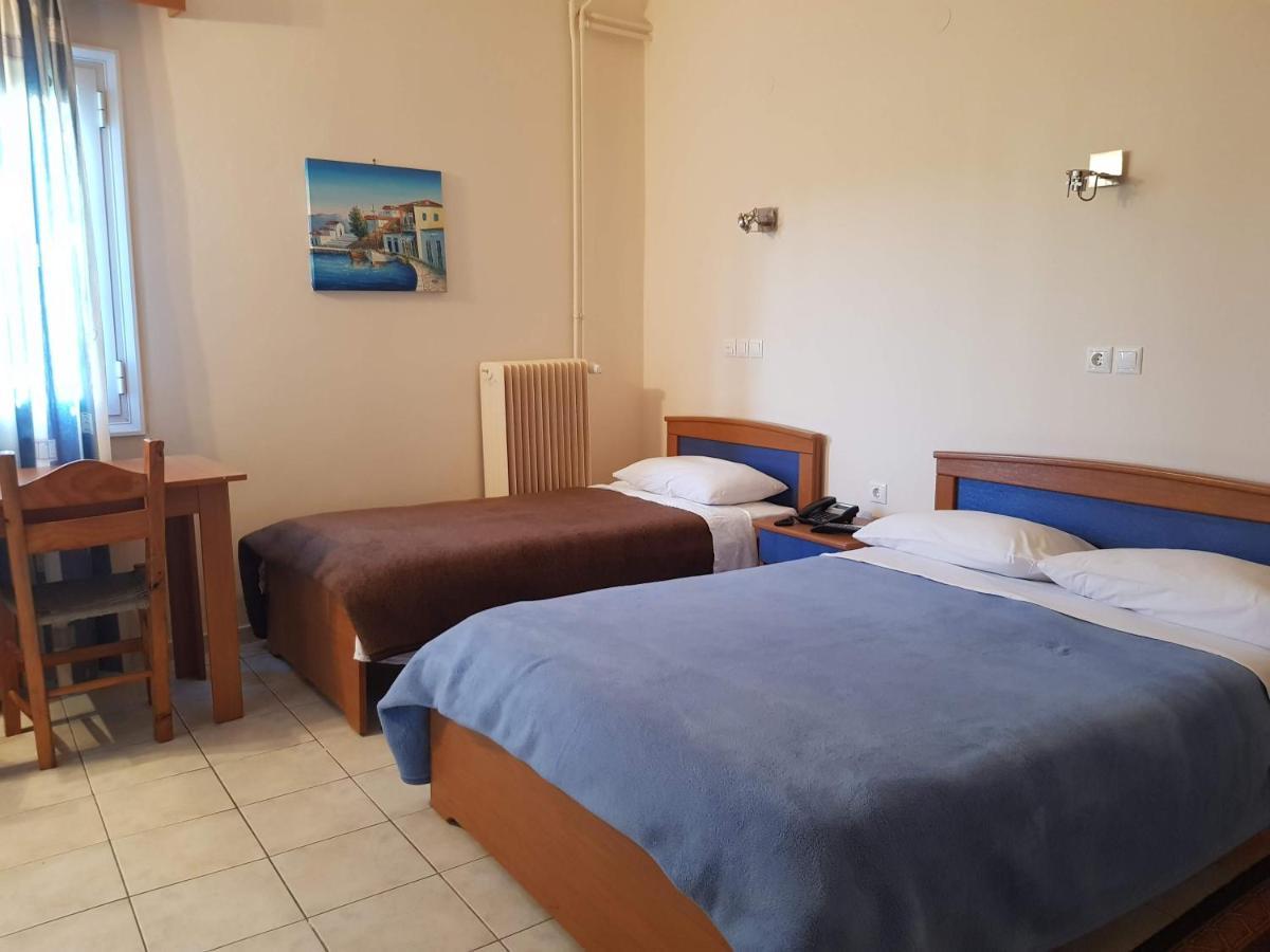Hotel Ionion Kastro-Kyllini Buitenkant foto